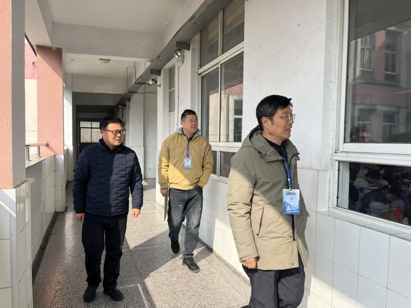 2.吴绫实小接受2月份督导.jpg
