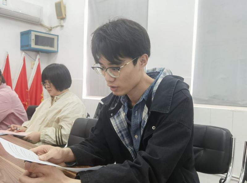 王嘉喆.jpg